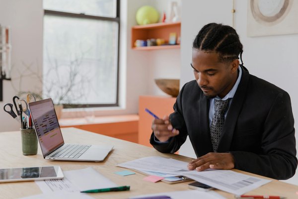 Top Strategies to Enhance CRM in Sheffield's Thriving E-Commerce Scene